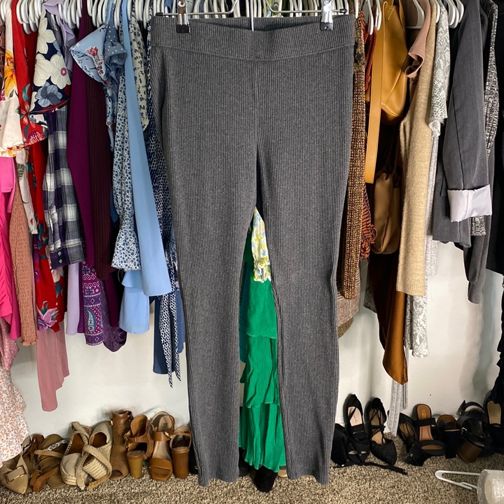 Gray Thick Ribbed Leggings | Size : M